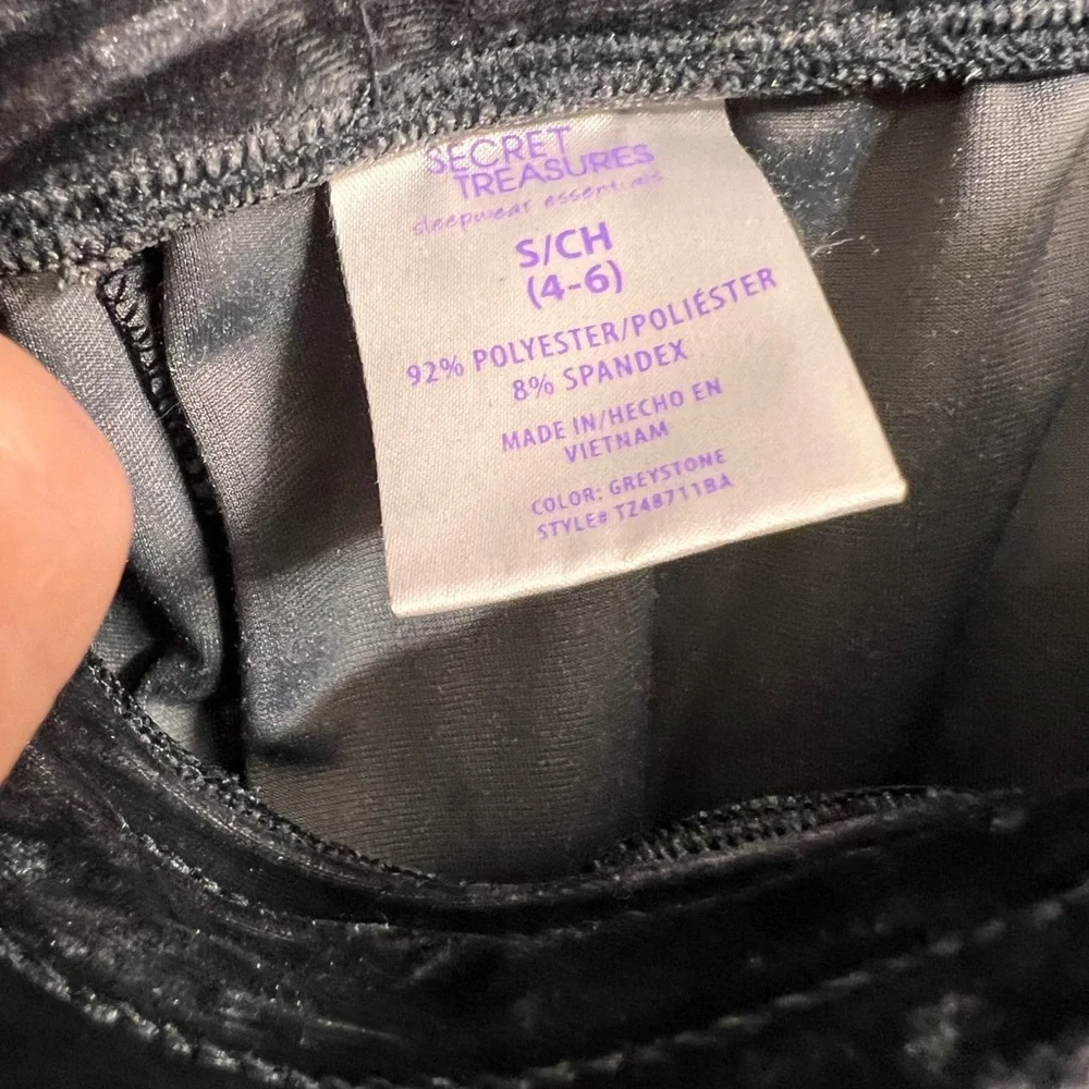 Secret Treasures Velour Soft Gray Pajamas Set size Small - Picture 7 of 9